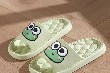 Summer Beach Slides Bathroom anti Slip Slipper Non-Slip Home Flip Flops Cartoon Frog Soft Sandals