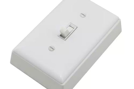 Wiremold Non-Metallic PVC Raceway 15 Amp Toggle Switch Box Kit with Faceplate and Device Switch, White